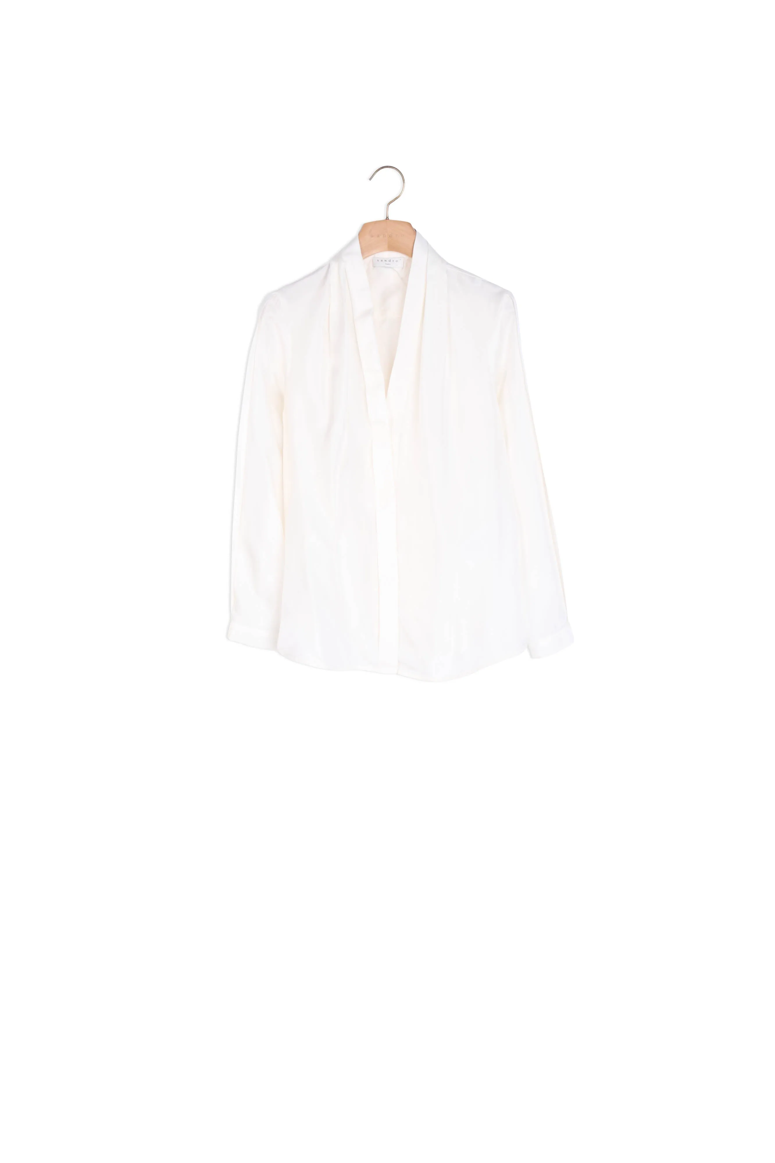 Chemise en soie à décolleté en V