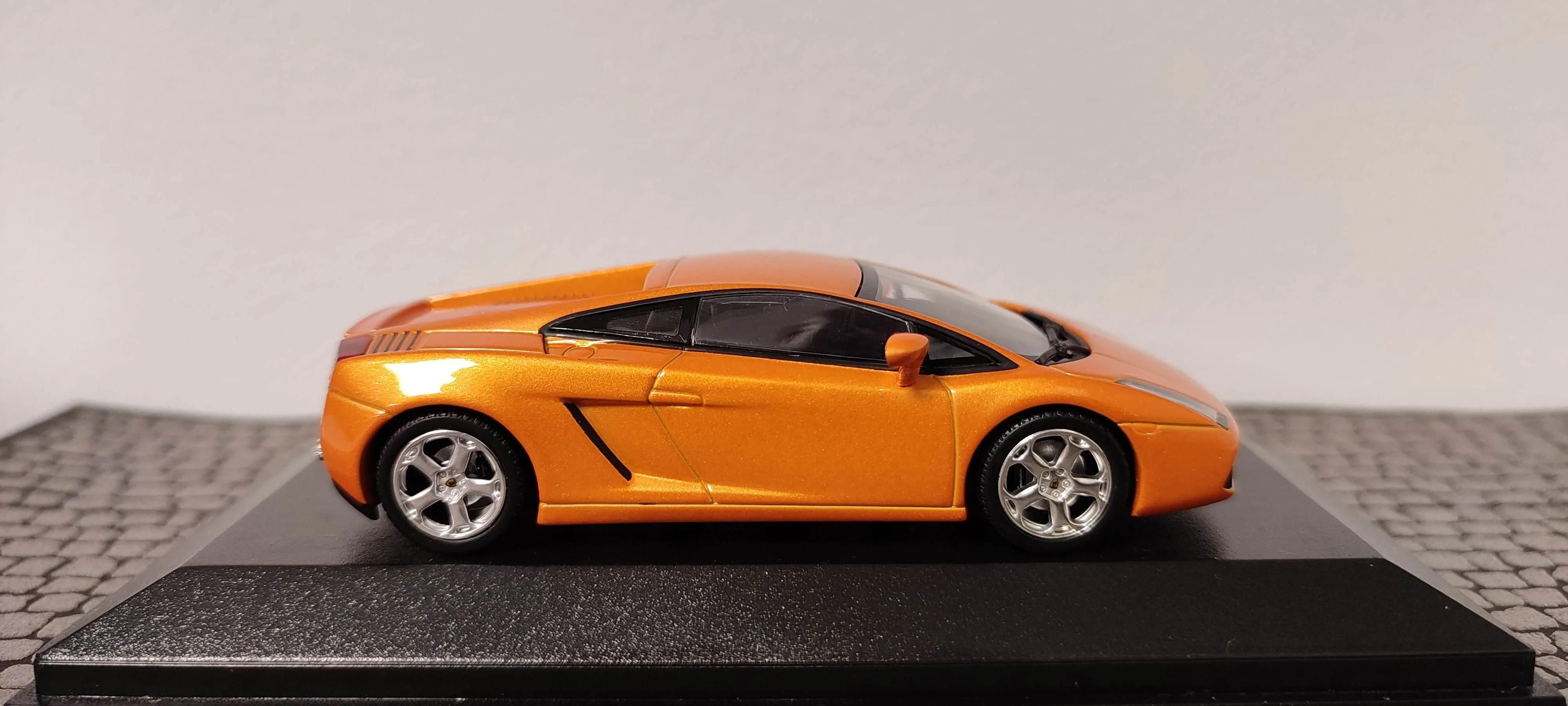 Lamborghini Gallardo - 1/43 Minichamps 