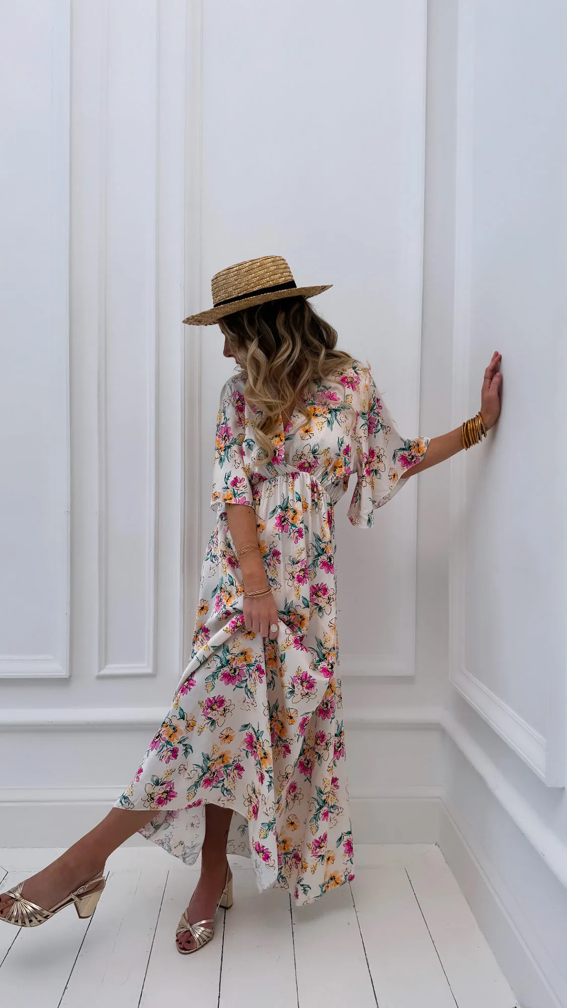Robe fleurie satinée longue